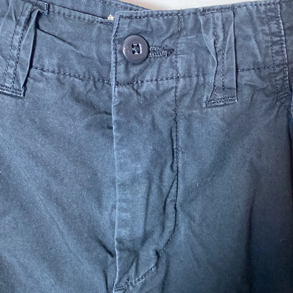 L.O.G.G. H & M Men’s Black Cargo Shorts Snap Pockets Button Front Size 32